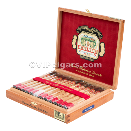 Arturo Fuente Anejo Tres Ocho 8-8-8