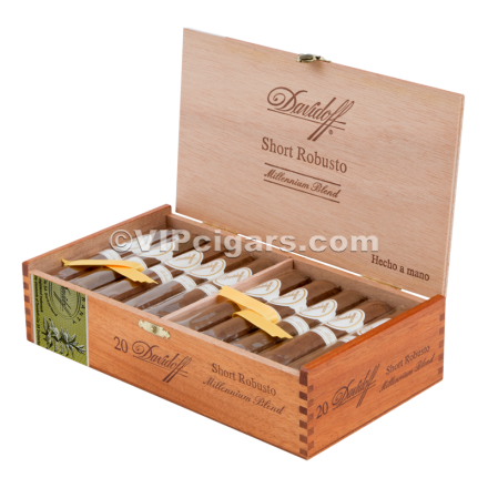 Davidoff Millennium Blend - Short Robusto